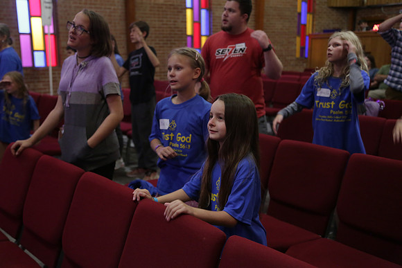 HR6_7834